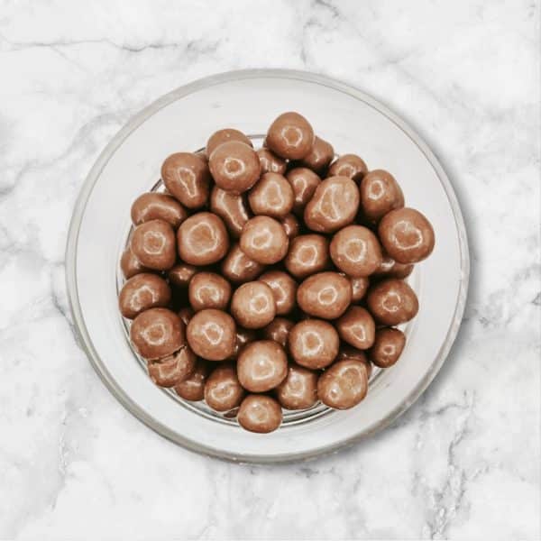 Noisettes lait-Photoroom Noisettes lait-Photoroom